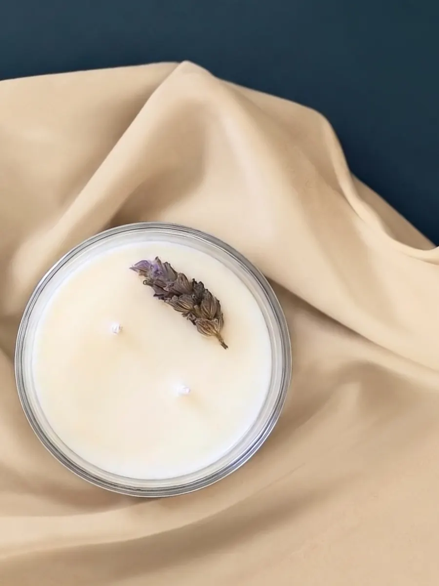 Vela Lavanda, linha Botânica, foto 1